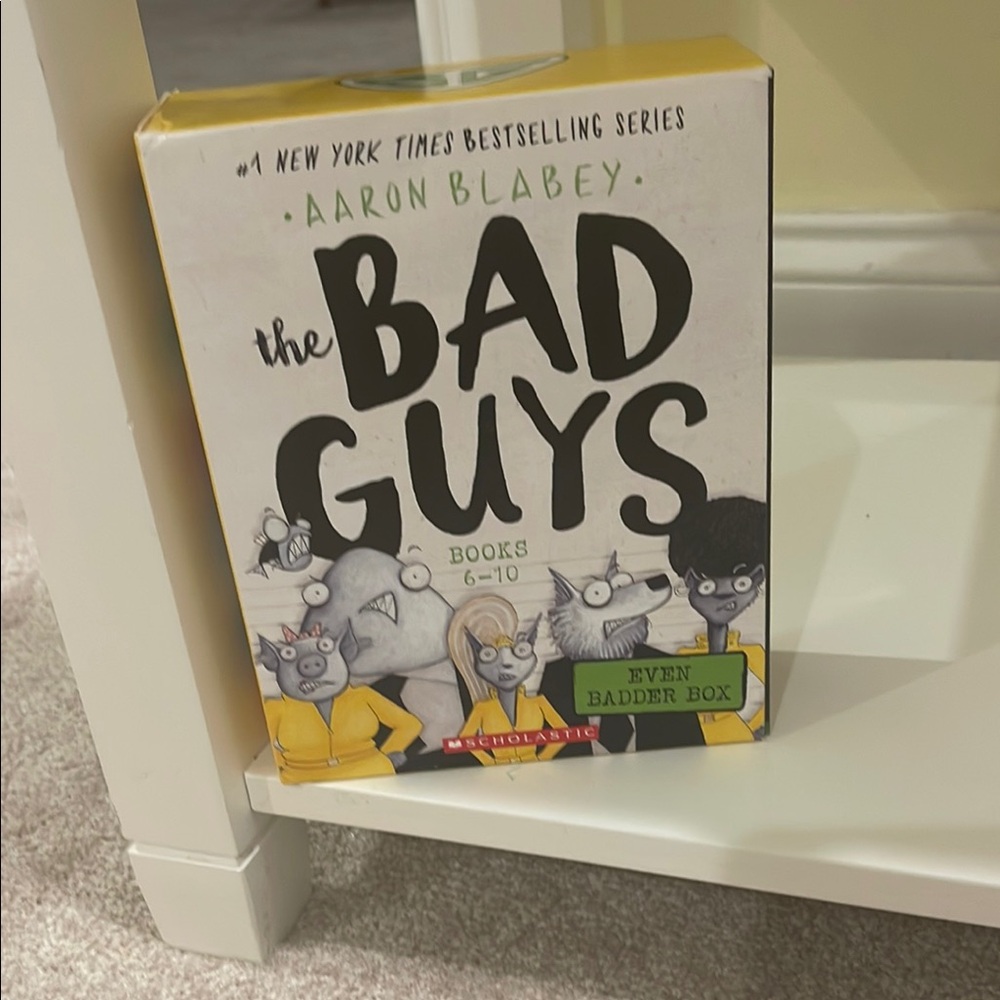 Scholastic White and Black Coffee Table Book Collection